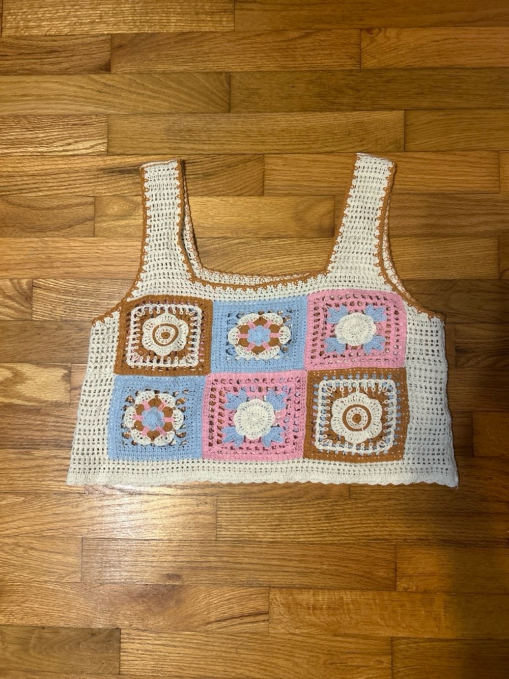 M/L Crochet Crop Top with Pastel Squares